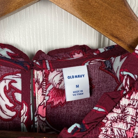 Old Navy Ruched High Neck Ruffled Top - Picture 4 of 8